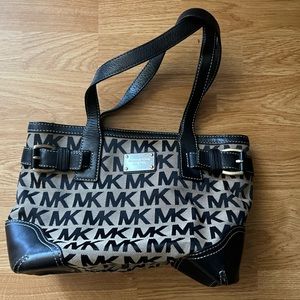 Classic Michael Kohrs MK logo bag in khaki and black